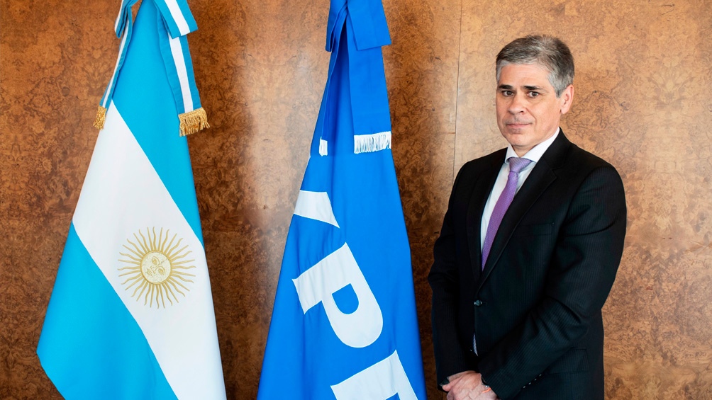 Pablo González asumió como presidente de YPF