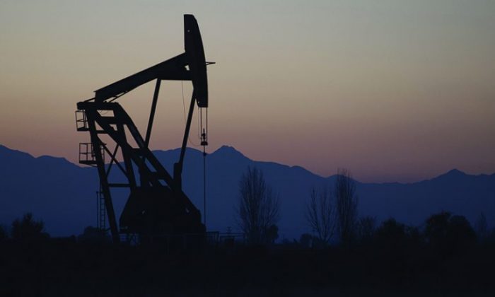 Petroleros denuncian favoritismos en concesiones y rechazan el plan Mendoza Activa