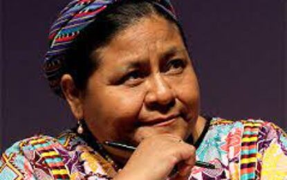 Rigoberta Menchú, activista de los derechos humanos de Guatemala y ganadora del Premio Nobel de la Paz 1992