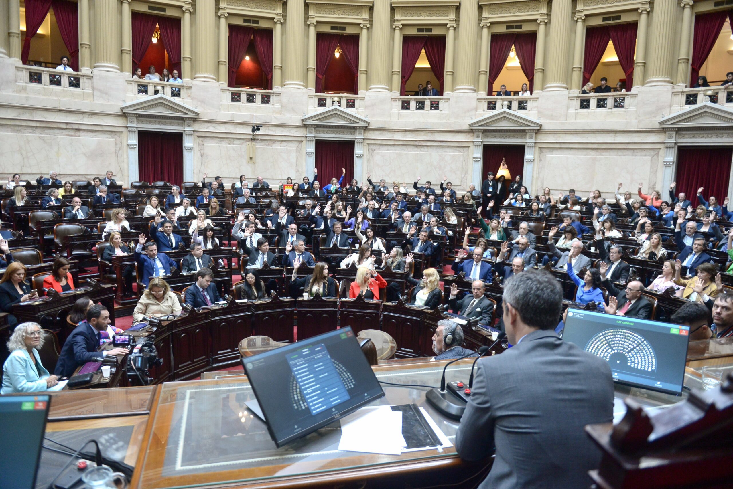 El Desayunador | Se trata la Ley Ómnibus en Diputados