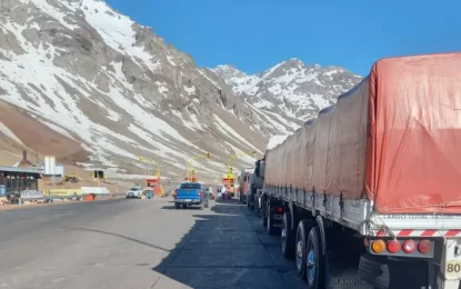 El Desayunador | Demoras en el cruce a Chile por paro en la Aduana